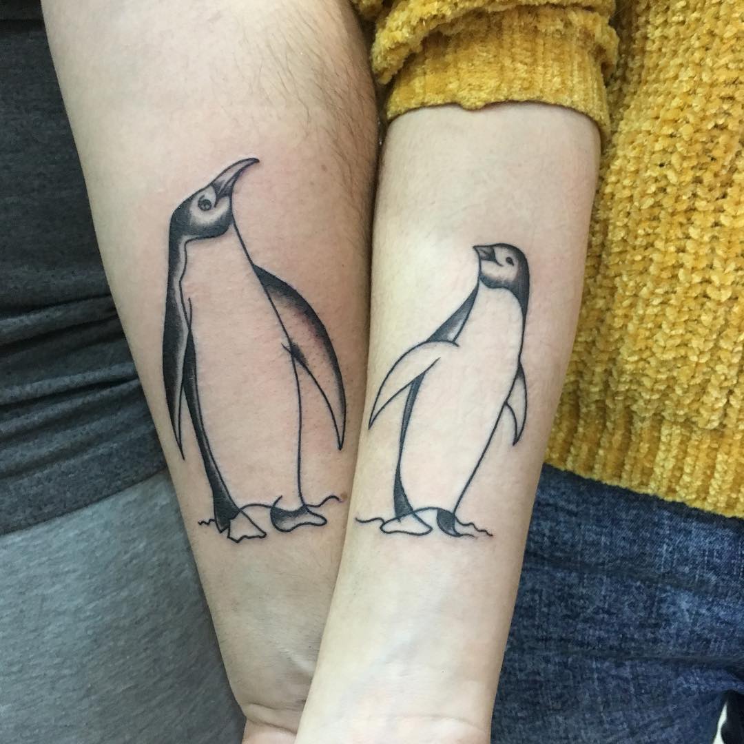 干先生情侣小臂企鹅纹身图案